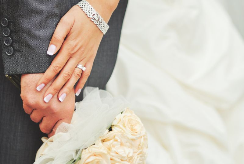 Newlywed Egyptian couple killed in car crash just hours after wedding